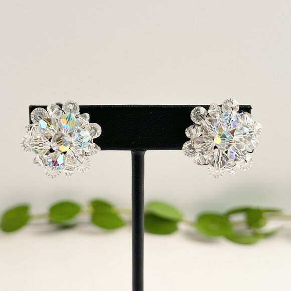 Vintage Aurora Borealis Crystal Cluster Clip-On Earrings 1950s 1" Diameter - Picture 1 of 7